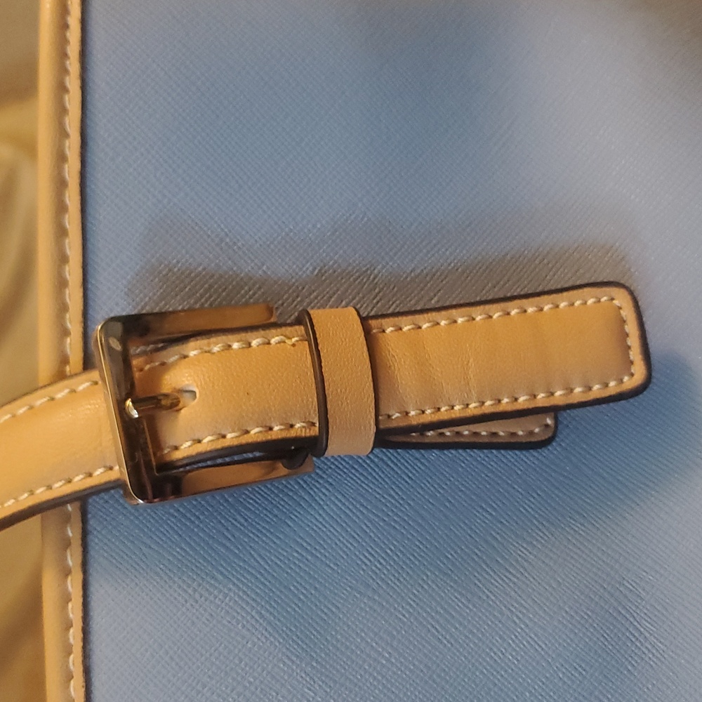GIANI BERNINI Light Blue Tote Bag with Tan Accents - Picture 3 of 13